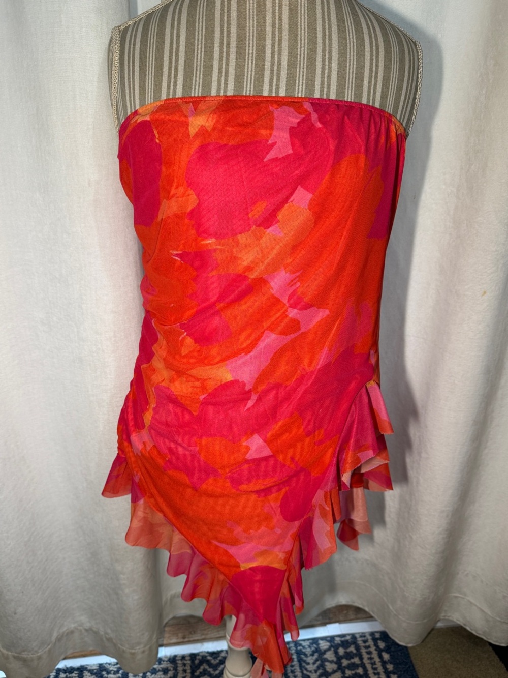 Y2K Style Tube Top